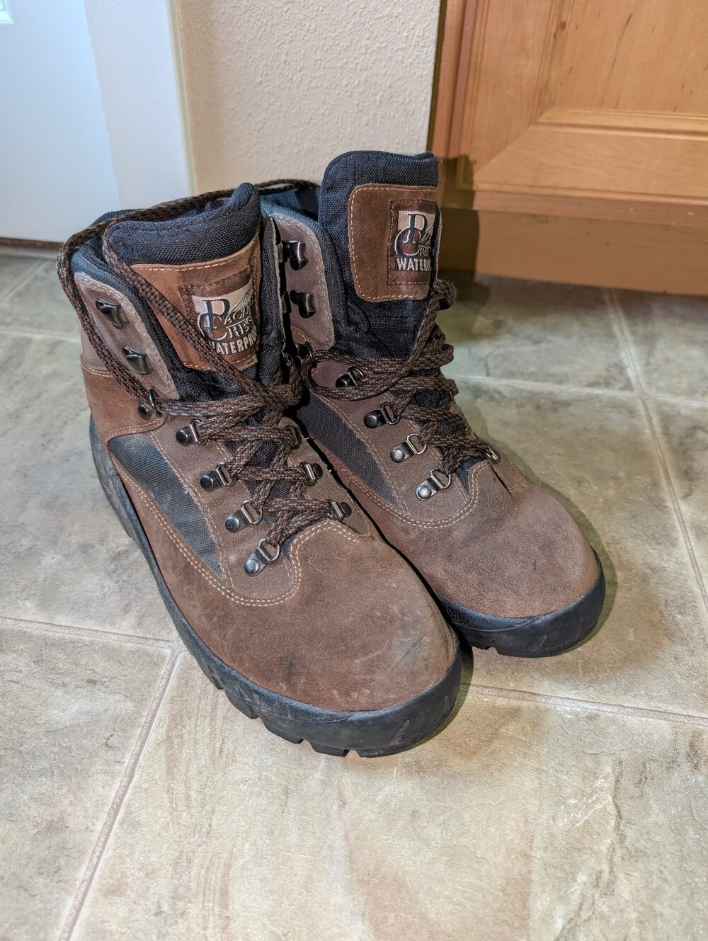 Pacific Crest brown hiking boots size 11.5